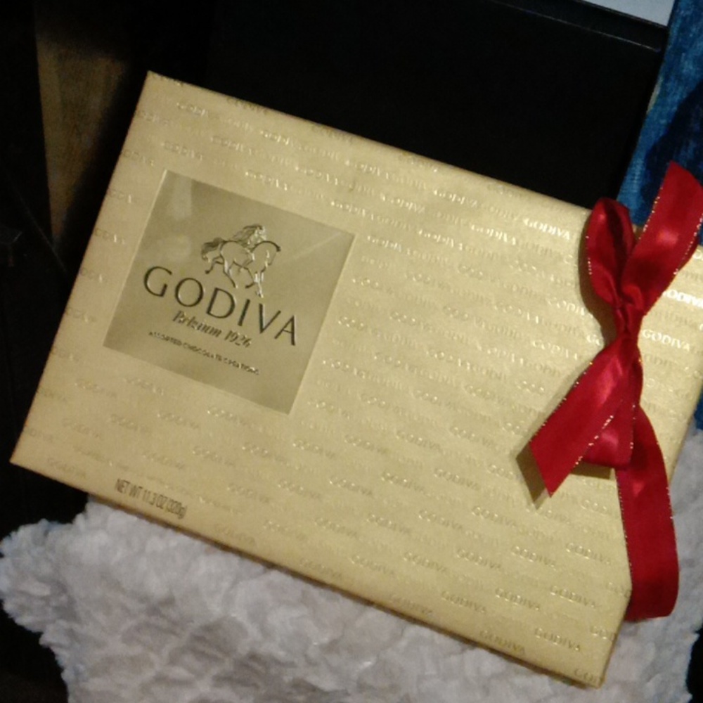 Godiva box